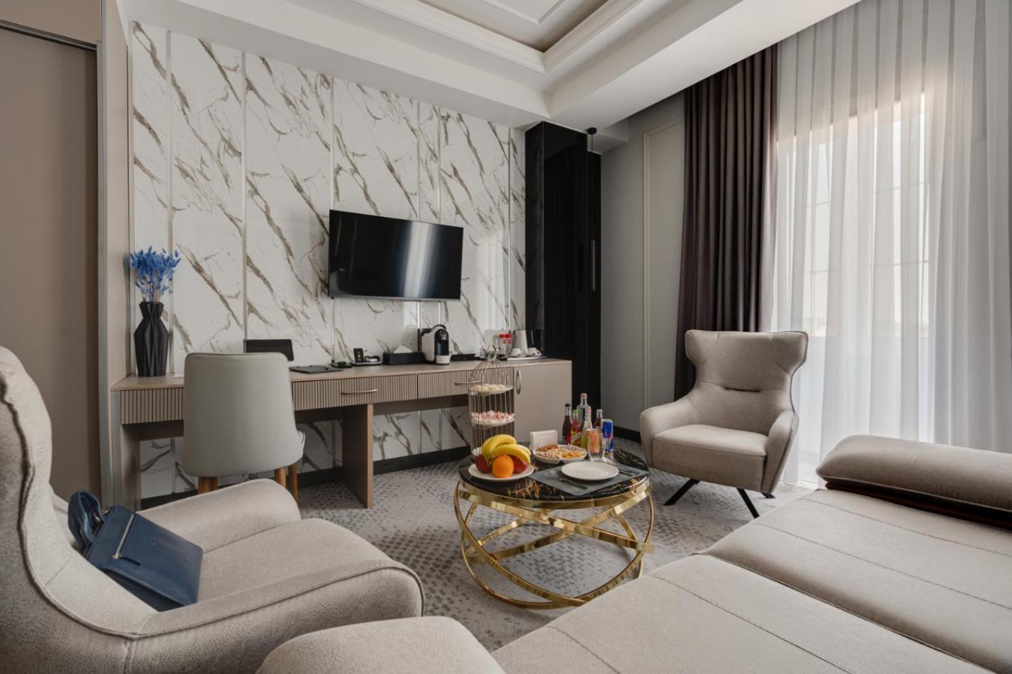 Europe Hotel Tasken Kültér fotó